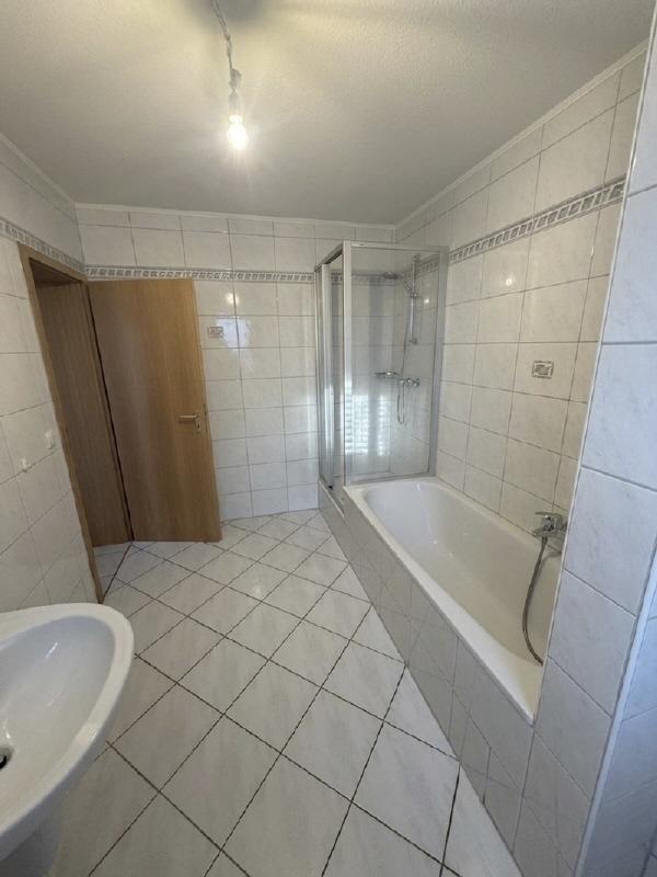 Schmucke Zweiraumwohnung mit Einbauküche! - Foto 3