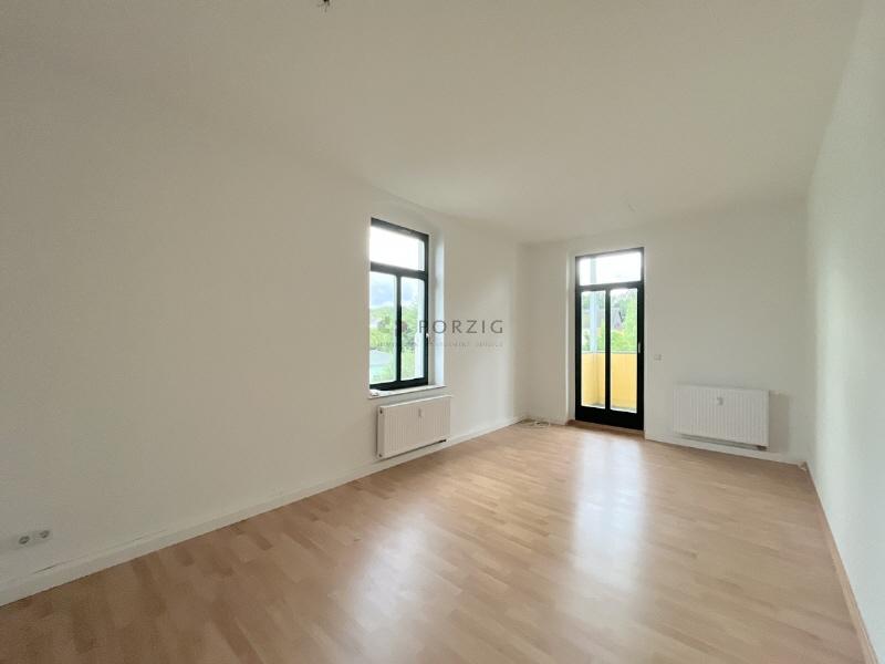 Ruhe, Natur und Komfort vereint – Ihre neue 3-Raum-Wohnung mit Balkon in Altchemnitz - Photo 1