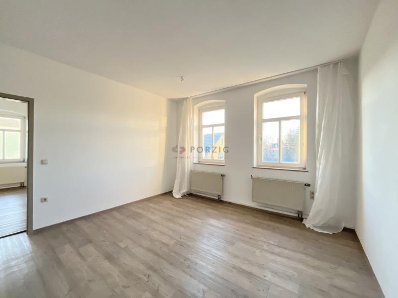 Großzügige Dachgeschossperle mit 3 Zimmern & Einbauküche! - Photo 1