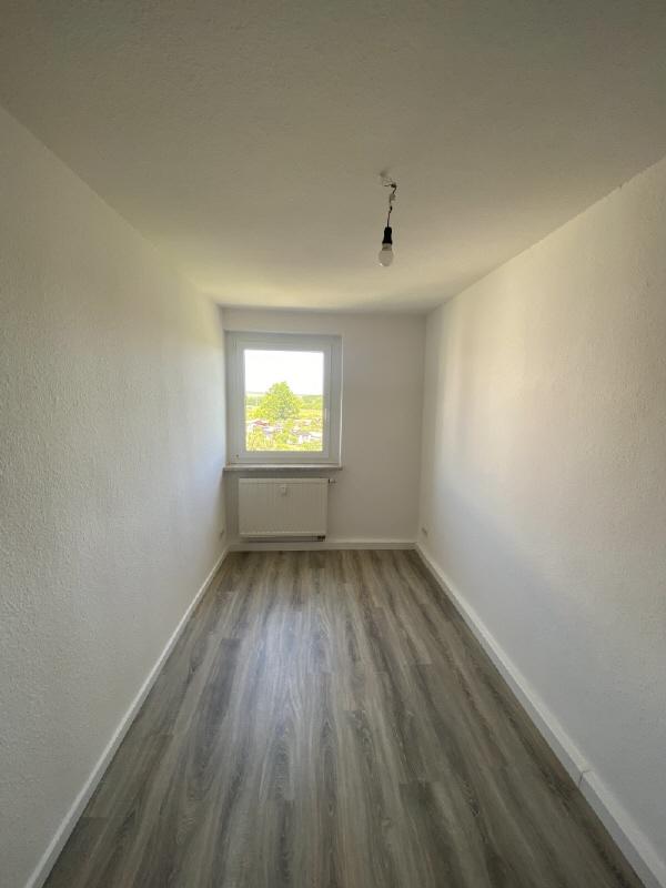 Schick sanierte Dreiraumwohnung mit Balkon in Weida! - Photo 1