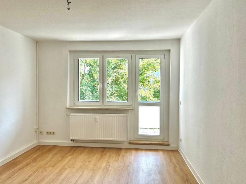 Schmucke Dreiraumwohnung mit Balkon in Weida! - Photo 4