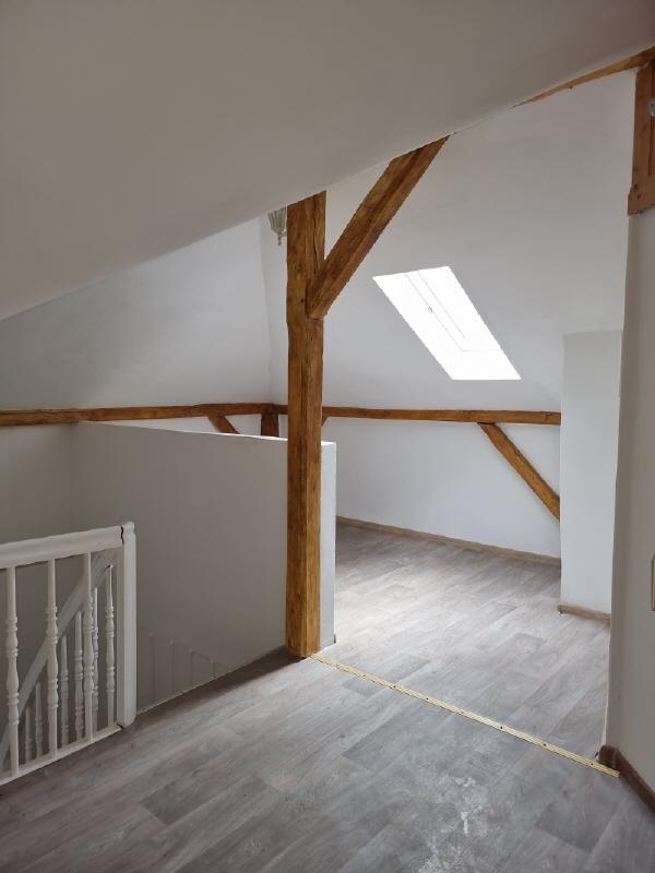 Großzügige DG-Wohnung mt Garage! - Photo 5