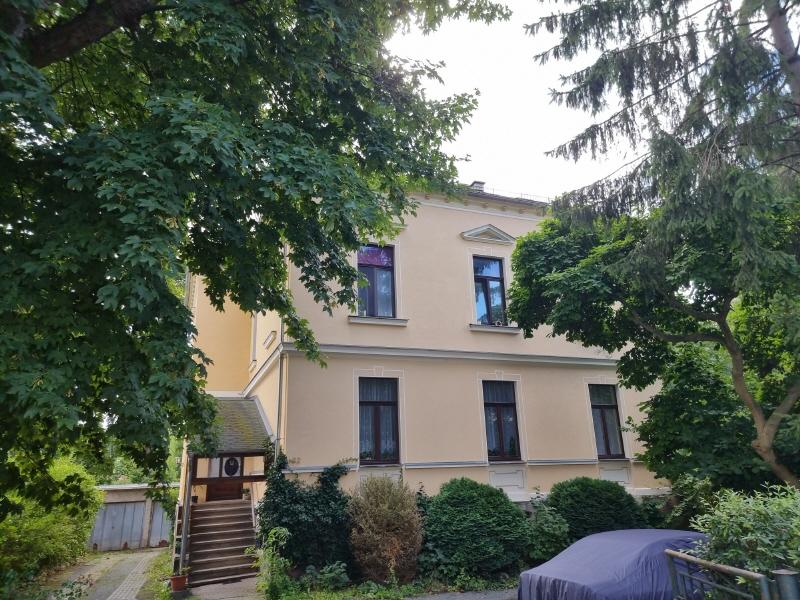 Großzügige DG-Wohnung mt Garage! - Photo 2