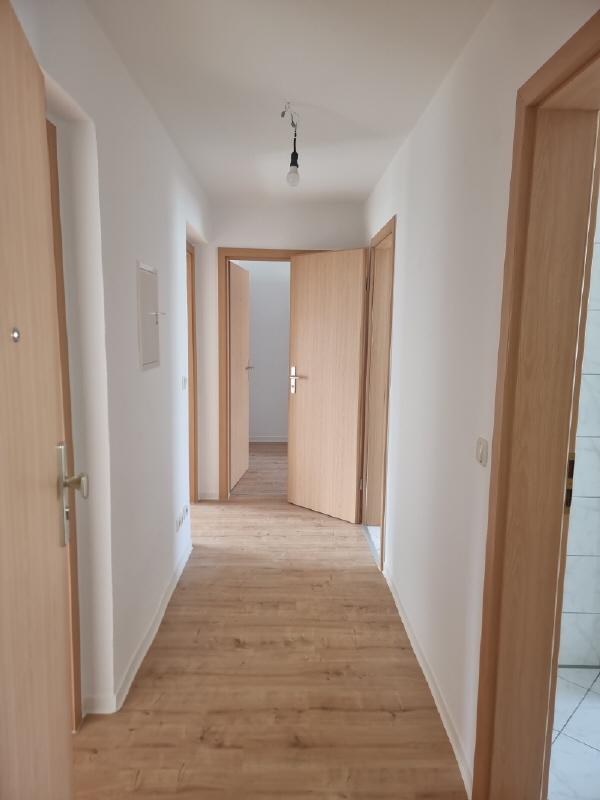 Geräumige Vierraumwohnung mit Balkon! - Foto 5