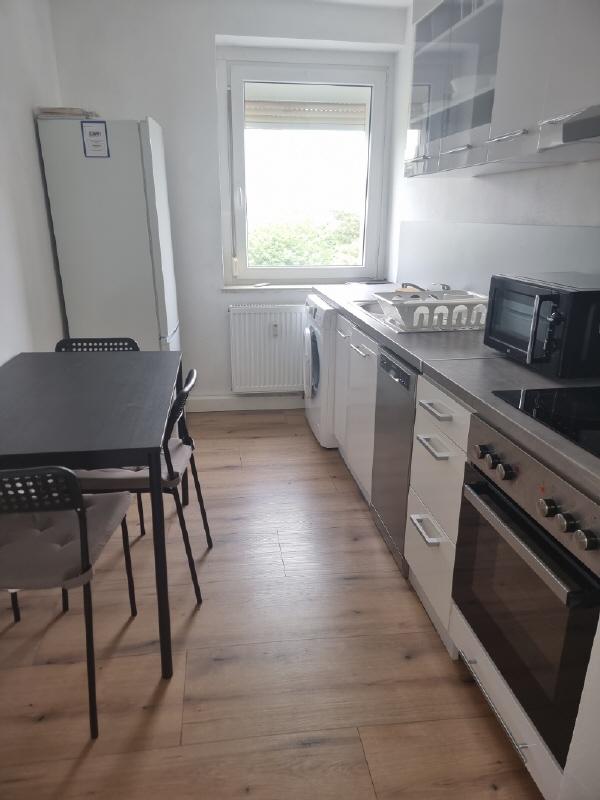 Sanierte Dreiraumwohnung in schöner Wohnlage mit Einbauküche! - Foto 1