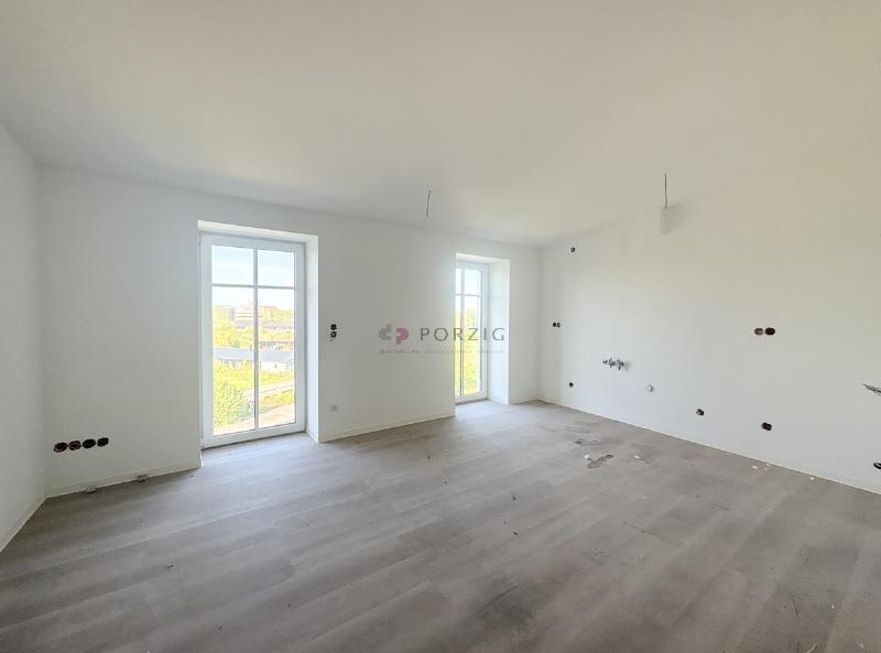Dachgeschoss mit Stil – frisch saniert & einzugsbereit - Photo 4