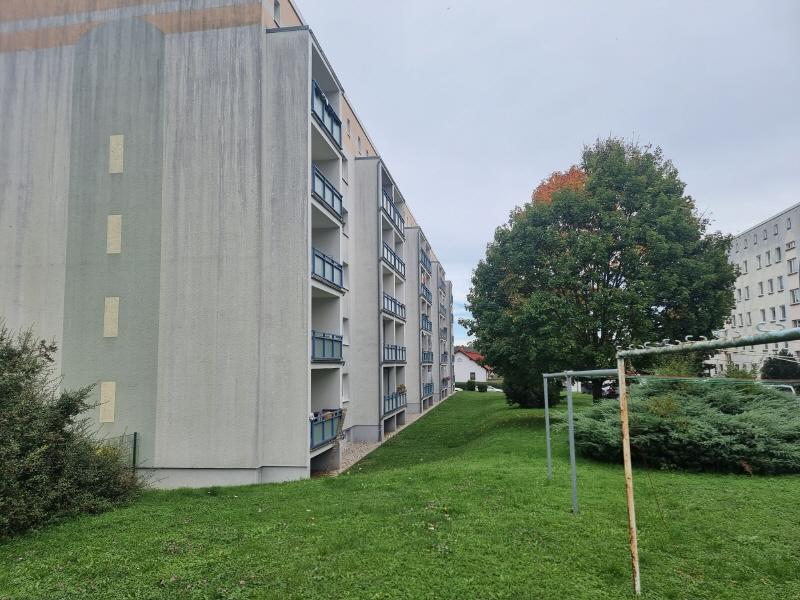 Ein Zuhause zum Wohlfühlen: Attraktive 3-Zimmer-Wohnung mit Balkon in Weida - Photo 2