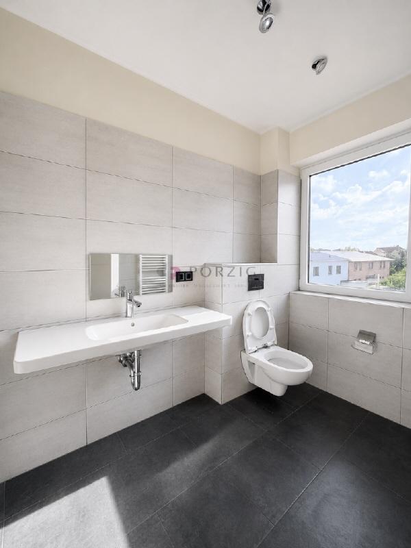 Viel Platz drinnen & draußen – 4-Raum-Wohnung mit großer Sonnenterrasse - Foto 4