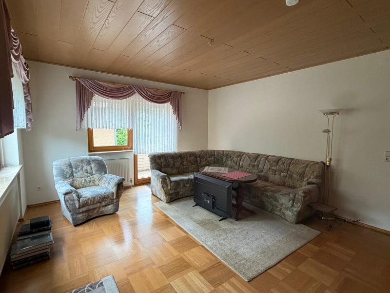Wohnen mit Komfort: Separates WC, Einbauküche und großer Balkon im Herzen von Triptis! - Foto 2