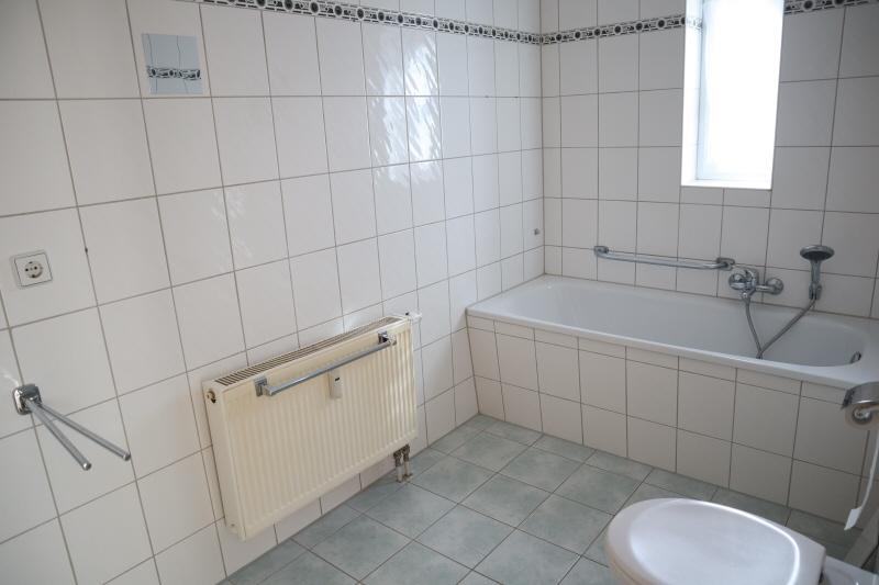 Single-Wohnung mit Einbauküche und Balkon ! - Foto 3