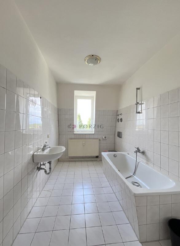 Mehr Raum fürs Leben: Großzügige 4-Zimmer-Wohnung mit Tageslichtbad - Photo 2