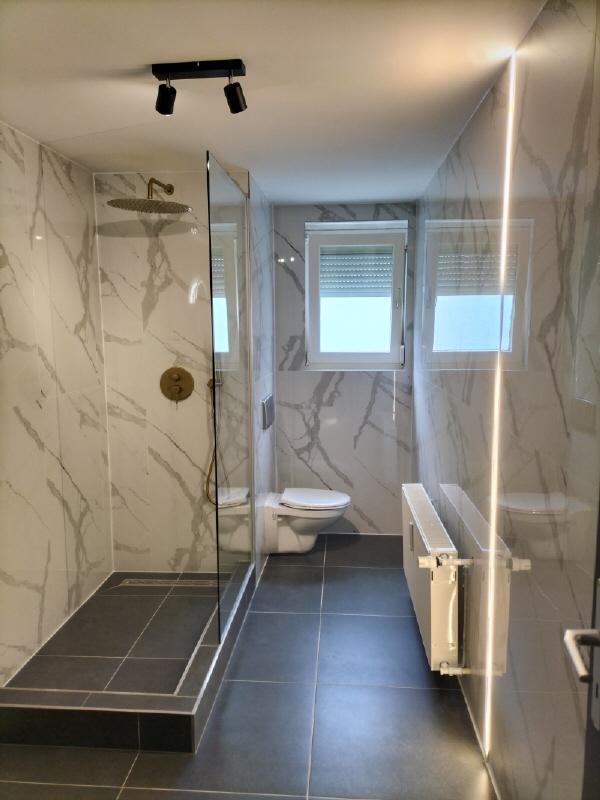 Gemütliche Zweiraumwohnung in schöner Villa! - Photo 1