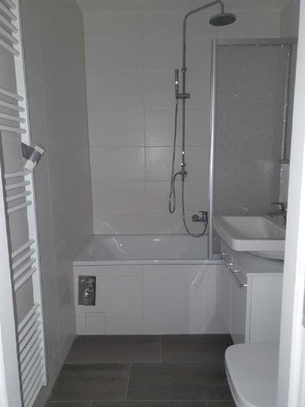Schmucke neu sanierte Dreiraumwohnung mit Balkon! - Photo 1
