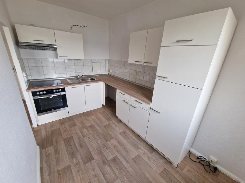 **Charmante 3-Raum-Wohnung mit moderner Einbauküche & gemütlichem Balkon zum Wohlfühlen** - Photo 2