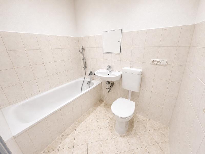Modern wohnen in Gera-Lusan: Renovierte 3-Raum-Wohnung mit großzügigem Balkon - Foto 3