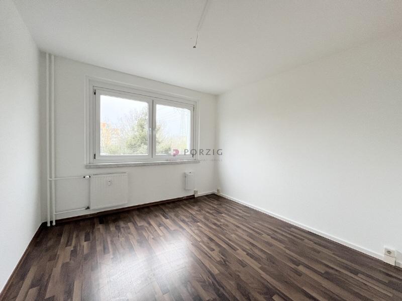 Klare Linien, grüner Ausblick – 3 Zimmer mit Balkon & Einbauküche - Foto 5