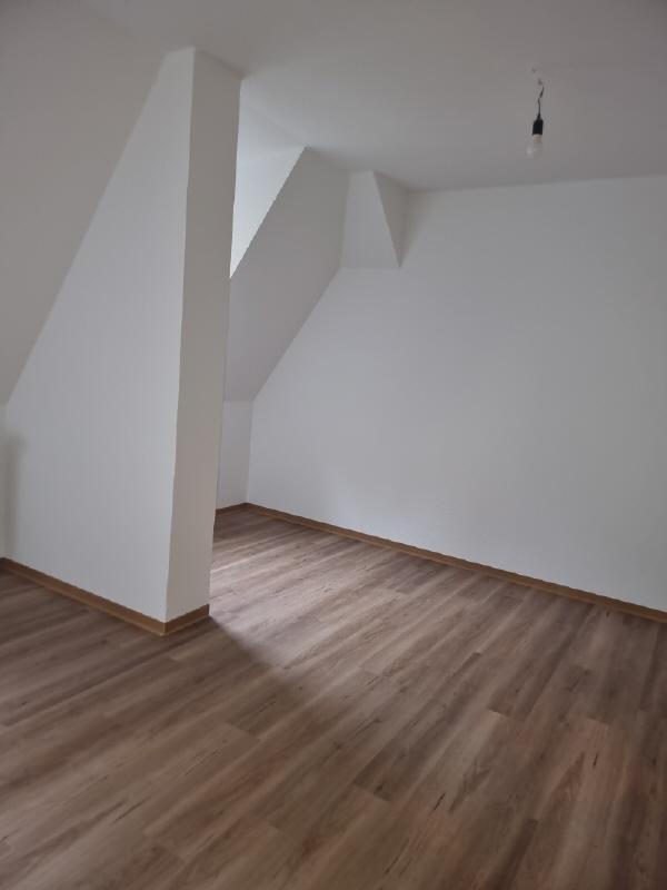 Kleine Zweiraumwohnung im Dachgeschoss! - Foto 4