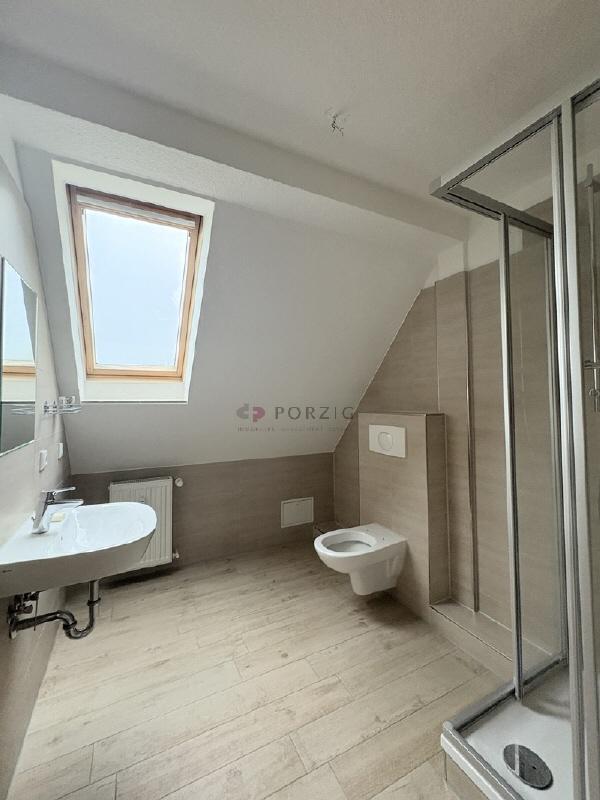 Wunderschöne Dachgeschosswohnung im Herzen von Barth!! - Photo 1
