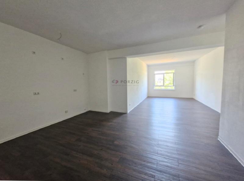 Großzügige helle 3- Raum-Wohnung - Foto 1