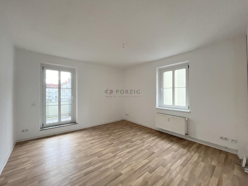 Sonnig. Hell. Perfekt für Singles – Wohnung mit Balkon - EBK möglich - Photo 2